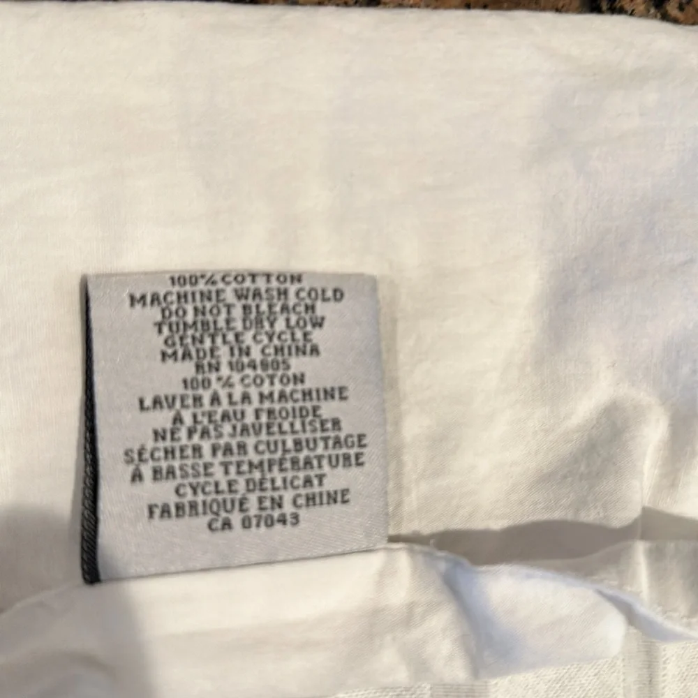 2 Nicole Miller Home queen size (18.5x34.5) White Pillow Cases - Set Of 2